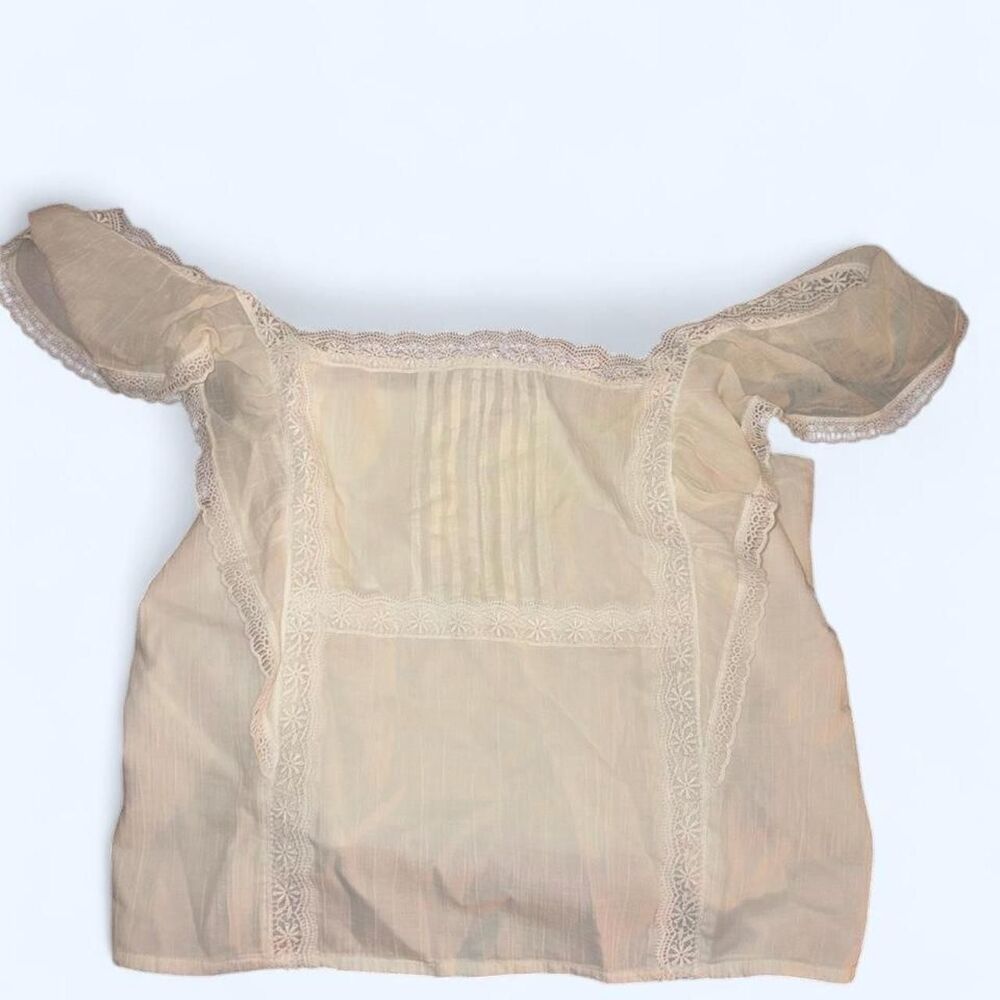 Abercrombie-fitch Women's White and Cream Blouse